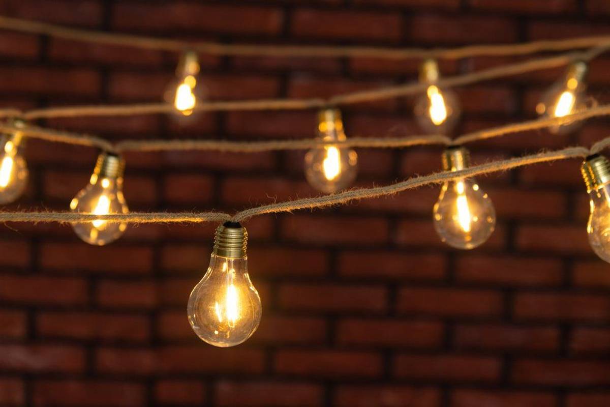 Dekortau med 10 ledlyspærer jute - 3,5 m